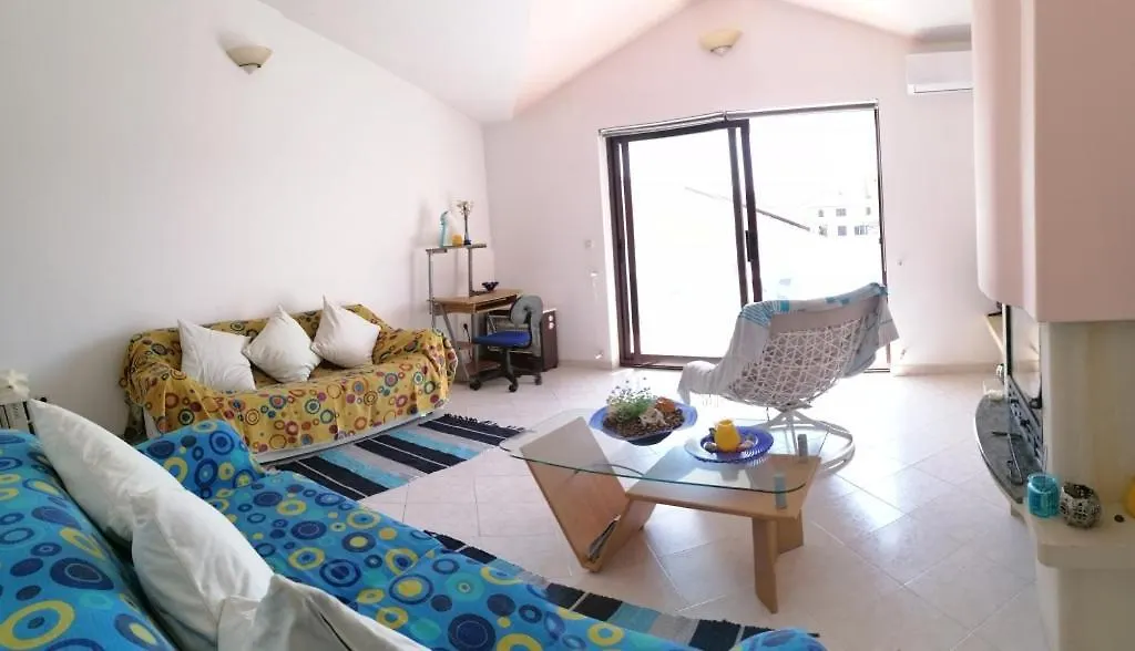 Holiday Apartment In Funtana With Balcony, Air Conditioning, Wifi, Washing Machine 4982-9 0*,