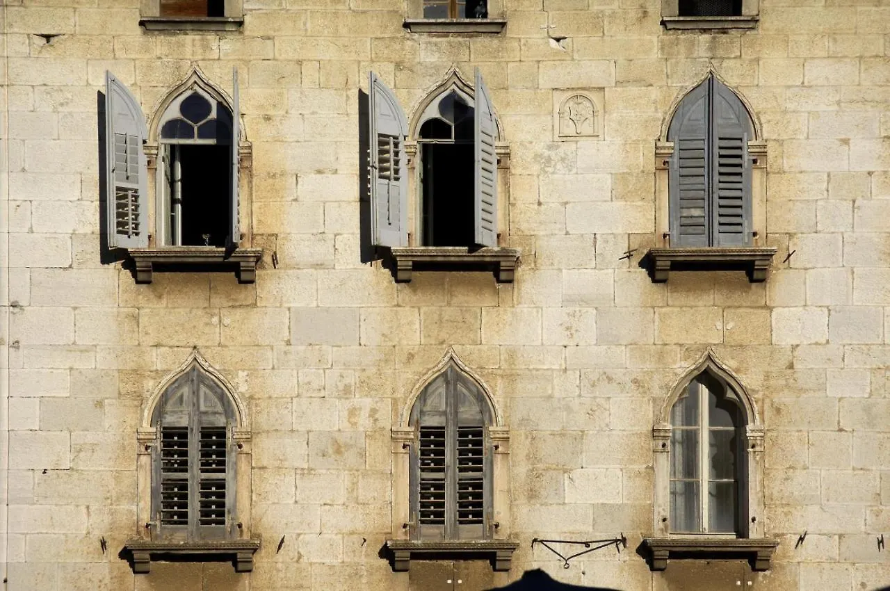 Holiday Apartment In Funtana With Balcony, Air Conditioning, Wifi, Washing Machine 4982-9 0*,  Croatia