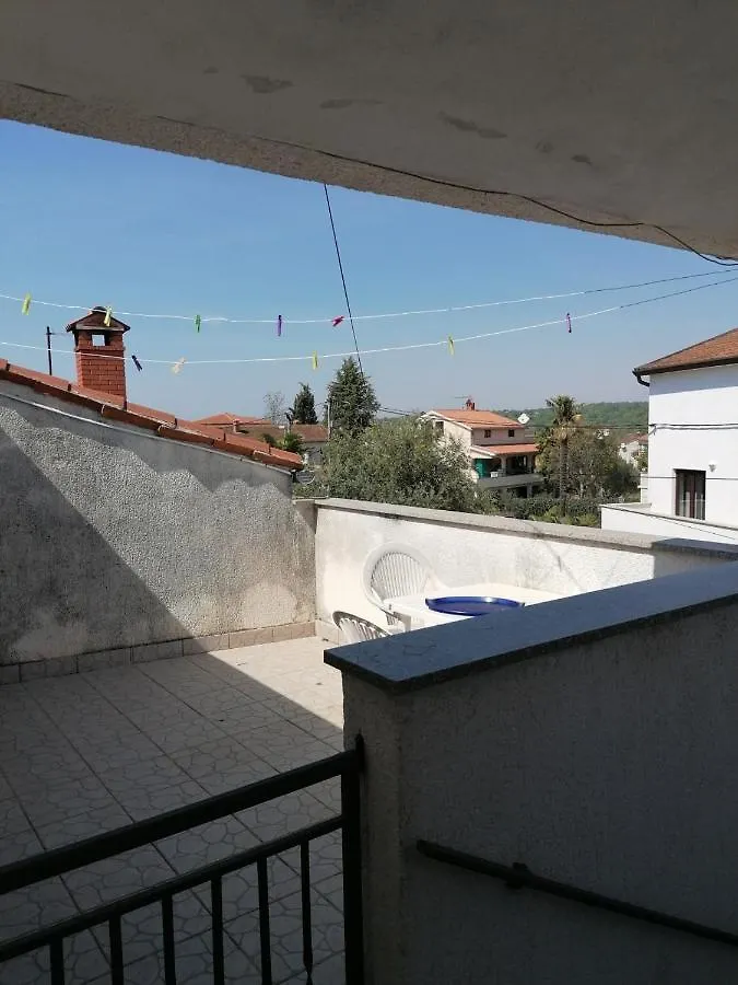 Holiday Apartment In Funtana With Balcony, Air Conditioning, Wifi, Washing Machine 4982-9